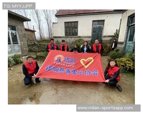 拉菲尼亚回乡举办圣诞慈善活动温暖帮助有需要的人们