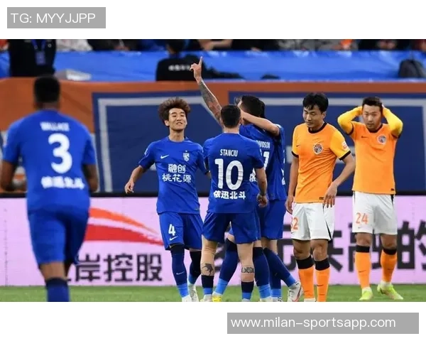 武汉三镇只需一胜即可确保保级优势领先降级区7分剩余三轮赛程紧迫 武汉三镇只需一胜即可确保保级优势领先降级区7分剩余三轮赛程紧迫