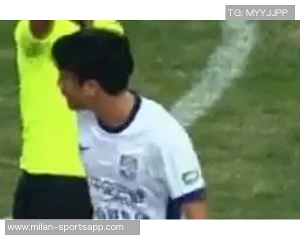 大渡口队球员王耀文因袭击裁判被禁赛五年引发热议