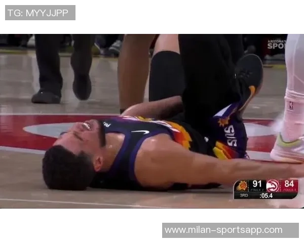 布克因左脚踝扭伤出战成疑太阳客战活塞能否迎来胜利考验 布克因左脚踝扭伤出战成疑太阳客战活塞能否迎来胜利考验